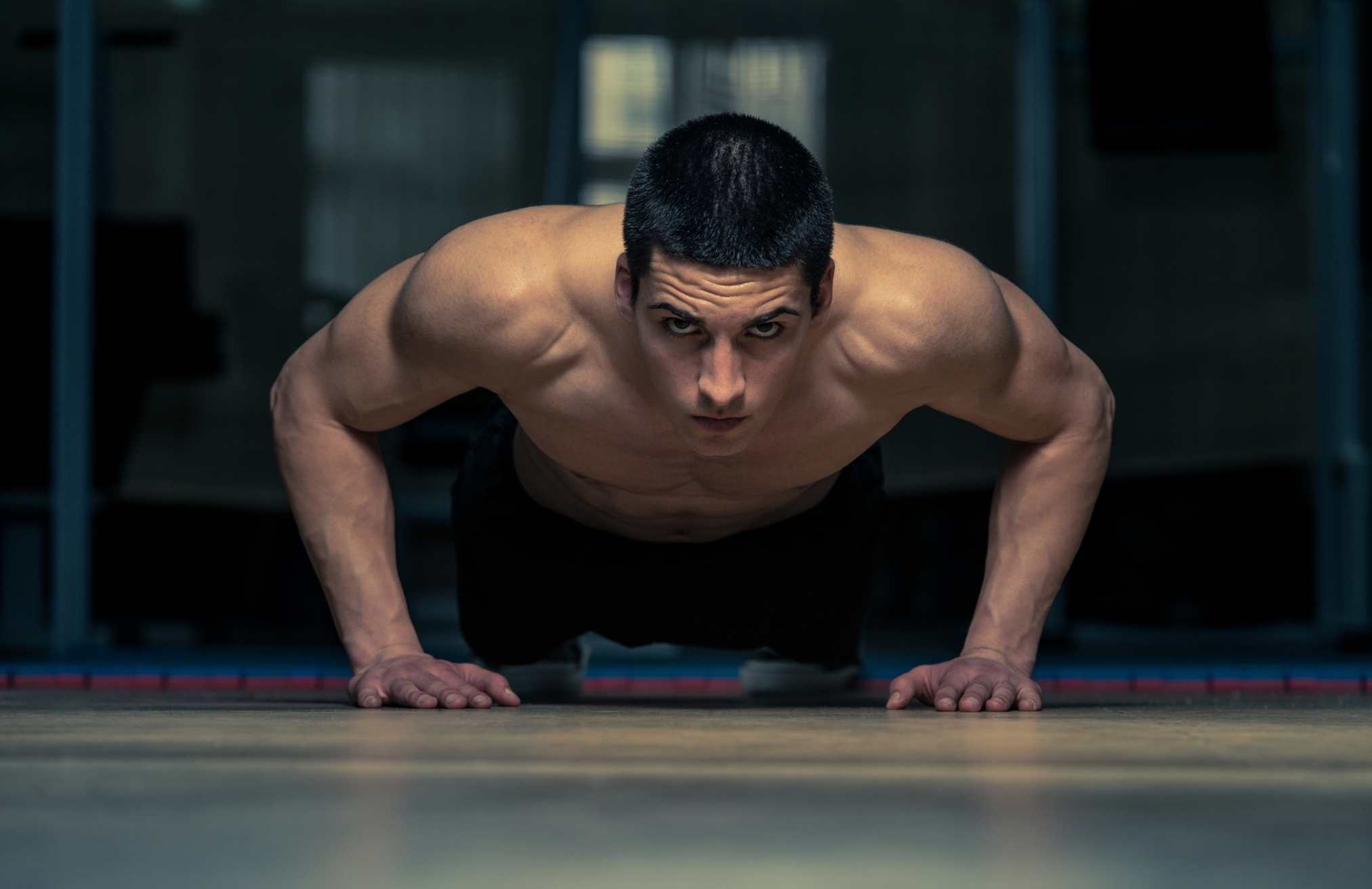 ejercicios para reducir la grasa pectoral